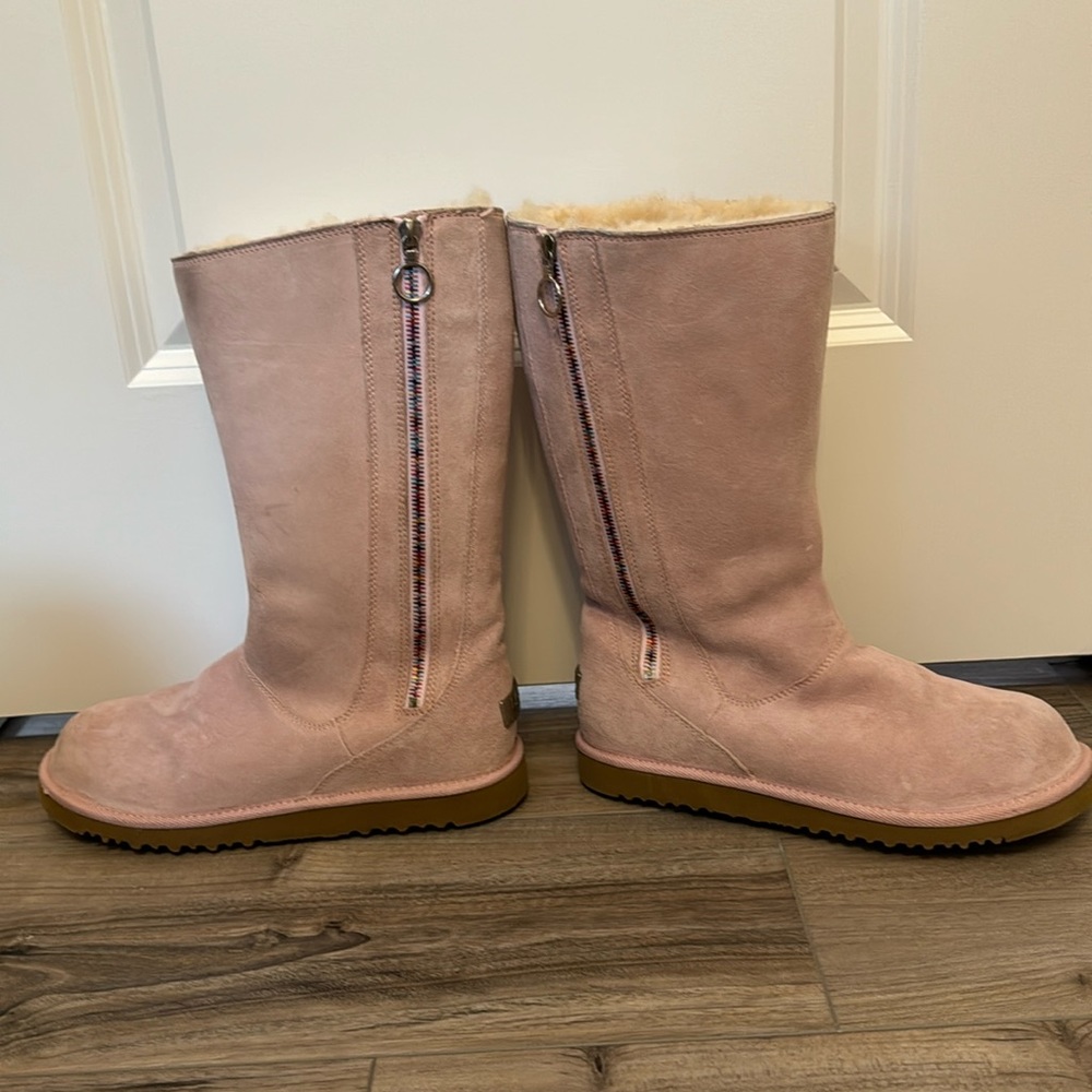 UGG Australia Hayden Pink Suede Rainbow Side Zip Boots SN 5655